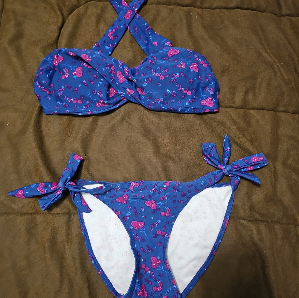 Cute floral bikini